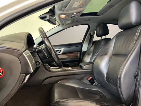 Used 2013 Jaguar XF 3.0 image 5