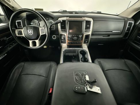 Used 2017 RAM 2500 Laramie w/ Sport Appearance Group AWD/4WD image 10