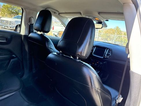 Used 2021 Jeep Compass Limited image 24