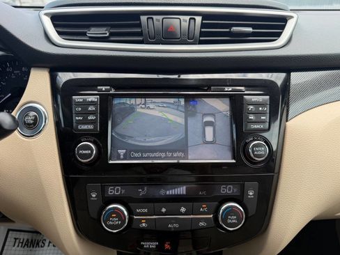 Used 2016 Nissan Rogue SL w/ SL Premium Package AWD/4WD image 16