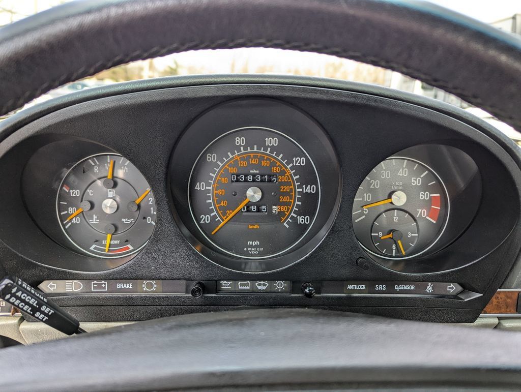 Used 1987 Mercedes-Benz 560 SL image 20