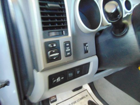 Used 2010 Toyota Tundra SR5 image 14