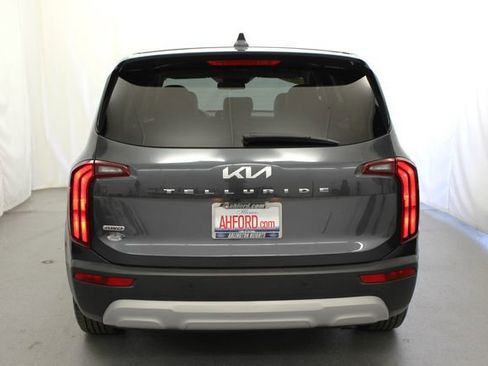 Used 2022 Kia Telluride LX AWD/4WD image 9