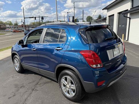 Used 2019 Chevrolet Trax LT w/ LT Convenience Package AWD/4WD image 3