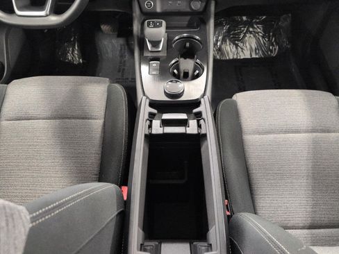 Used 2023 Nissan Rogue SV AWD/4WD image 17