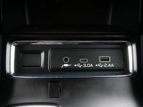 Used 2023 Subaru Ascent Premium AWD/4WD image 31