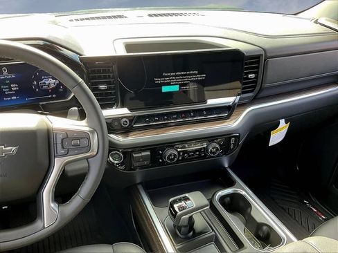 New 2026 Chevrolet Silverado 1500 LT Trail Boss w/ LT Trail Boss Premium Package AWD/4WD image 6