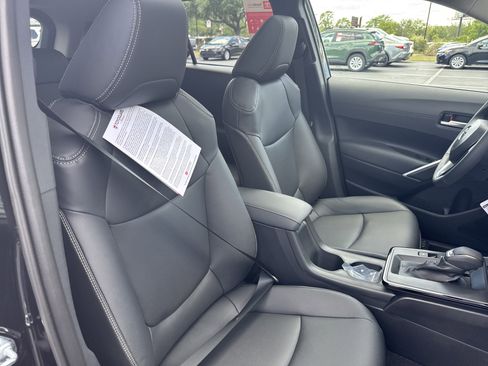 New 2026 Toyota Corolla Cross XLE FWD image 37