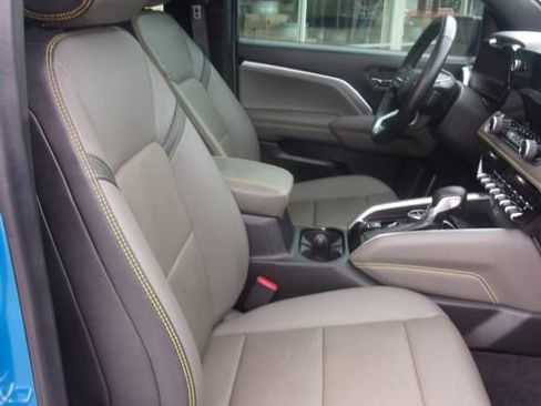 Used 2024 Chevrolet Colorado ZR2 w/ ZR2 Convenience Package III AWD/4WD image 33