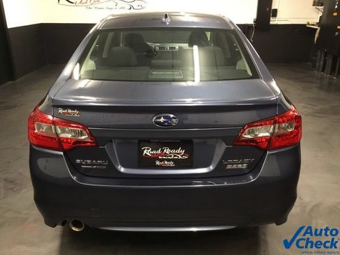 Used 2017 Subaru Legacy 2.5i Premium AWD/4WD image 9