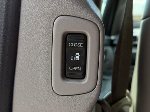 Used 2014 Honda Odyssey EX-L image 43