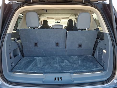 Certified 2024 Lincoln Navigator Black Label image 29