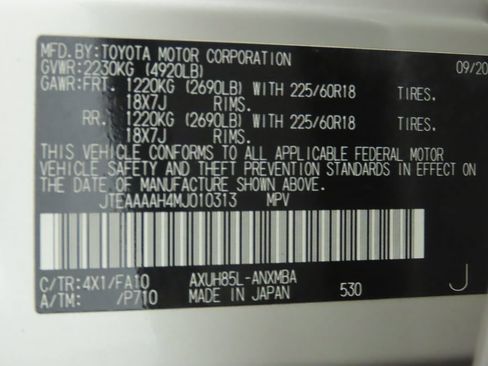 Used 2021 Toyota Venza LE image 35