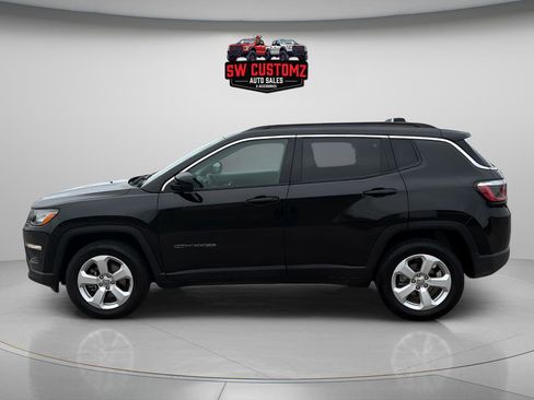 Used 2019 Jeep Compass Latitude AWD/4WD image 4