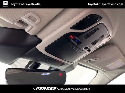 Used 2023 Subaru Outback Limited image 26