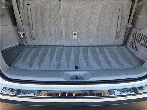 Used 2019 Toyota Highlander Limited image 6