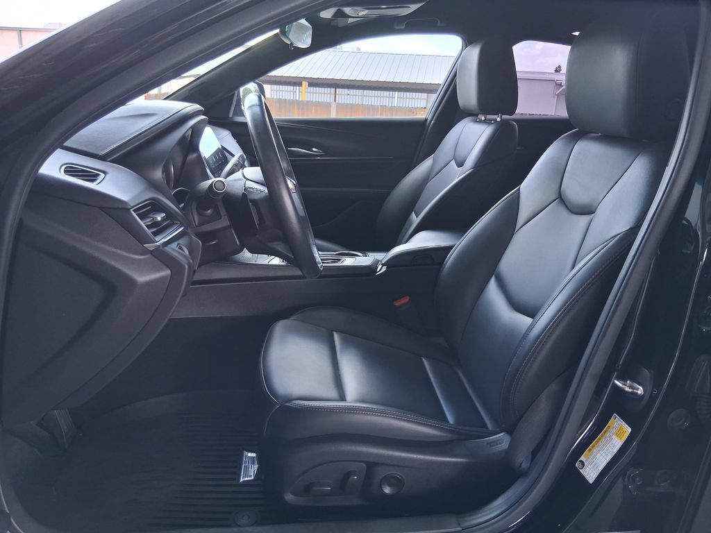 Used 2024 Cadillac CT4 Luxury RWD image 18