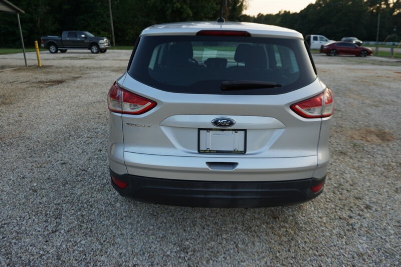 Used 2014 Ford Escape S FWD image 4