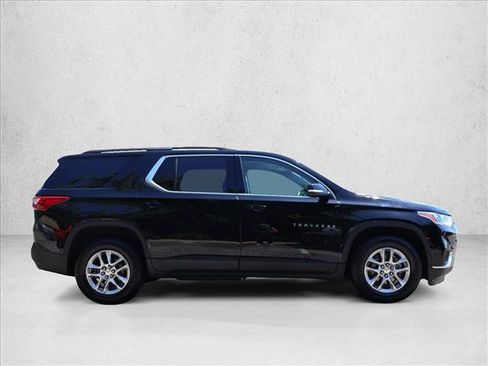 Used 2021 Chevrolet Traverse LT AWD/4WD image 4