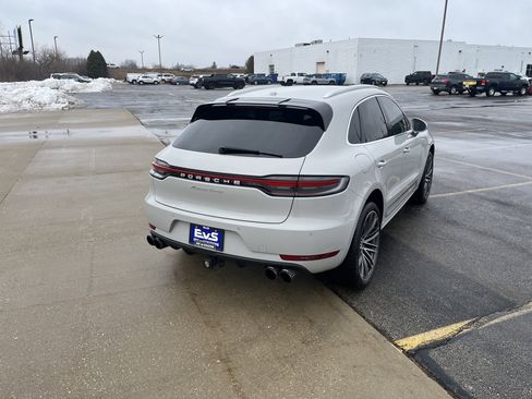 Used 2020 Porsche Macan Turbo image 8