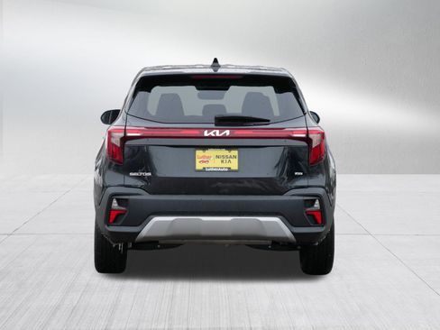 Certified 2024 Kia Seltos LX image 6