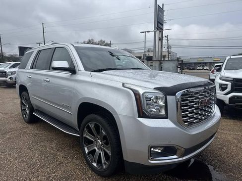 Used 2019 GMC Yukon Denali w/ Open Road Package image 4