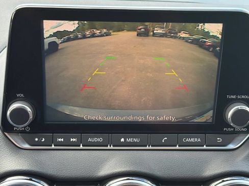 Used 2020 Nissan Sentra SV FWD image 28
