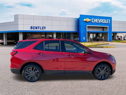 Used 2023 Chevrolet Equinox RS AWD/4WD image 7