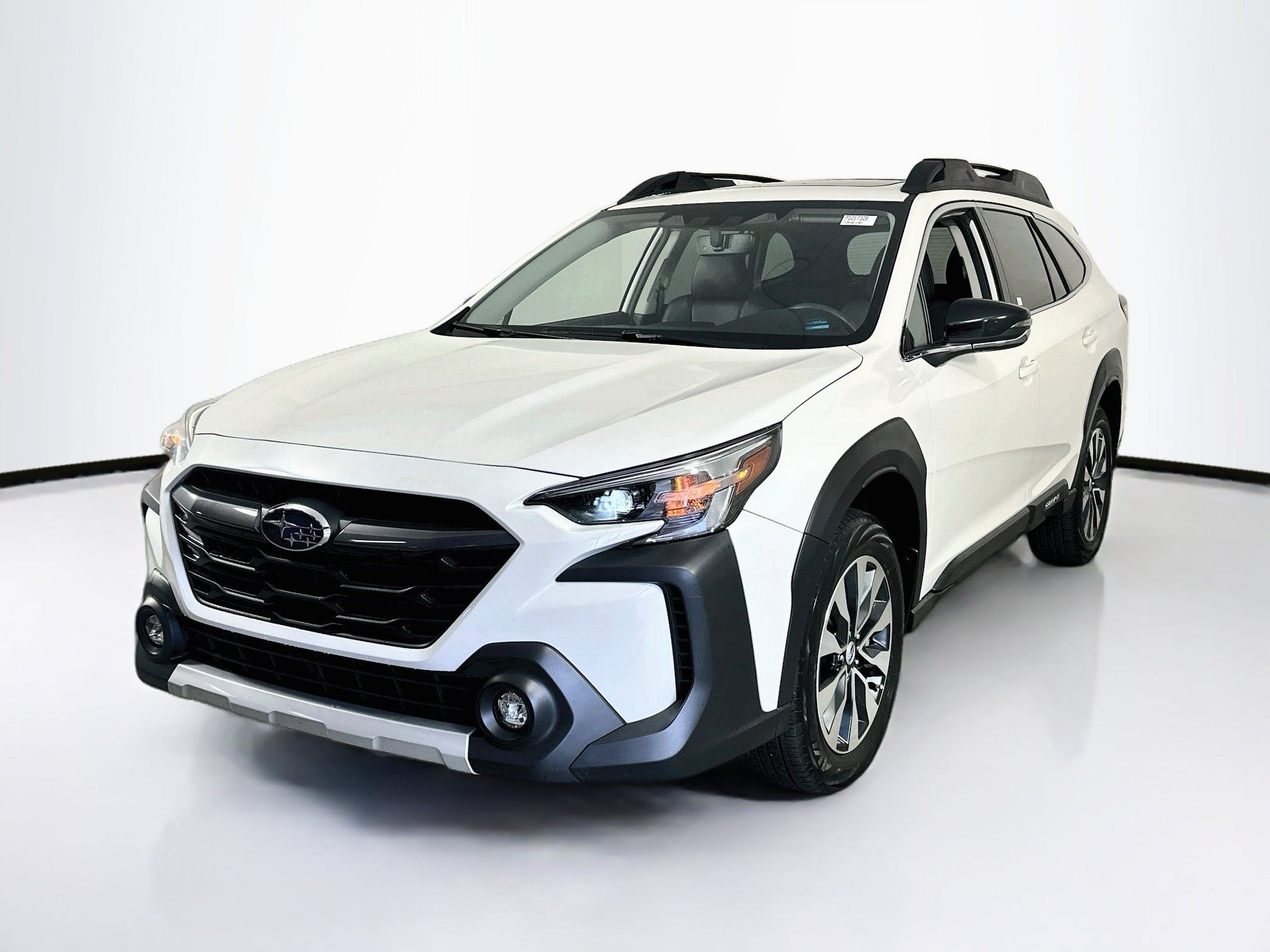 Used 2023 Subaru Outback Limited AWD/4WD image 1