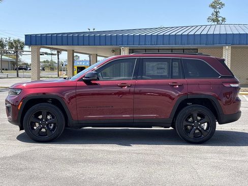 New 2026 Jeep Grand Cherokee Limited image 2