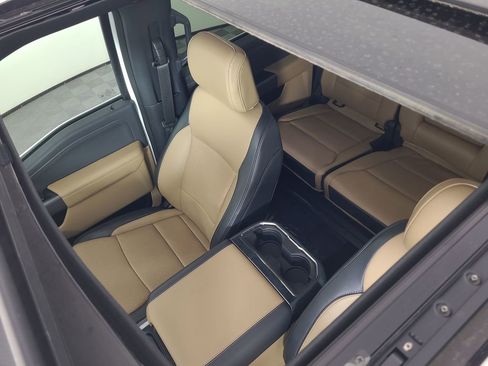 Used 2025 Ford F350 Lariat w/ Chrome Package image 9