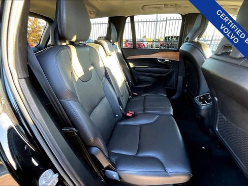 Used 2023 Volvo XC90 B5 Plus image 35