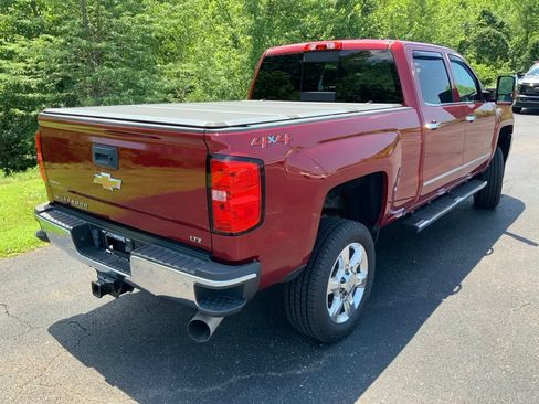 Used 2019 Chevrolet Silverado 2500 LTZ w/ Duramax Plus Package AWD/4WD image 16