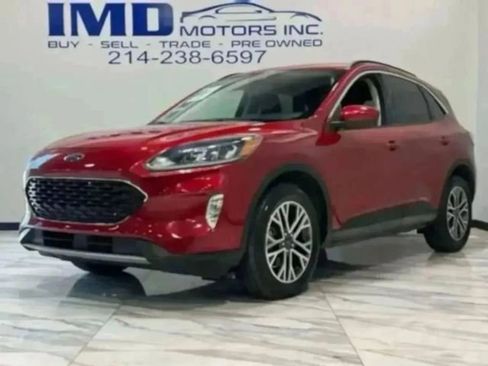 Used 2020 Ford Escape SEL image 2