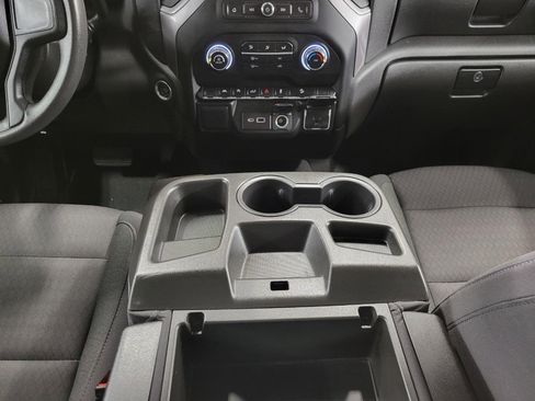 Used 2022 Chevrolet Silverado 1500 Custom Trail Boss w/ LPO, Dark Essentials Package image 17