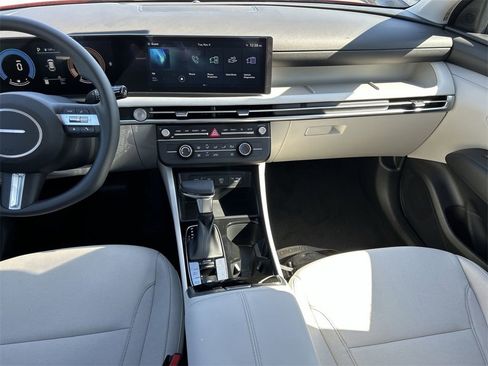 New 2026 Hyundai Tucson SE image 5
