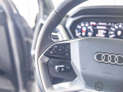 Used 2024 Audi Q4 e-tron Premium Plus w/ Premium Plus image 25