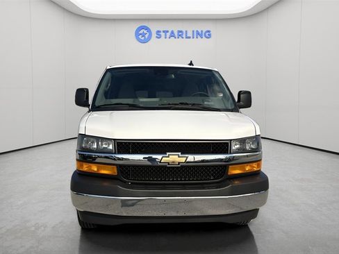 Used 2025 Chevrolet Express 3500 LT w/ LT Preferred Equipment Group image 15