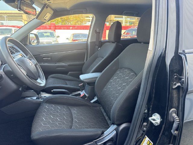 Used 2024 Mitsubishi Outlander Sport ES AWD/4WD image 23