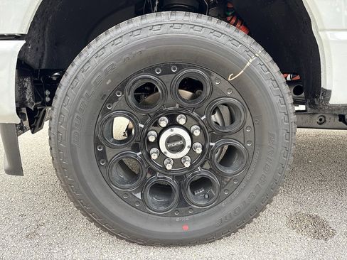 New 2026 Ford F250 XLT w/ XLT Premium Package AWD/4WD image 14