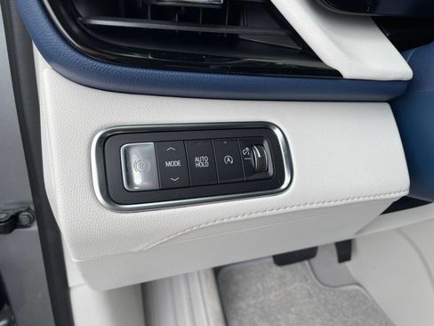 New 2026 Buick Enclave Avenir w/ Super Cruise Package FWD image 22