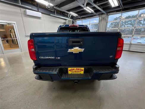 Used 2019 Chevrolet Colorado LT w/ LT Convenience Package image 4