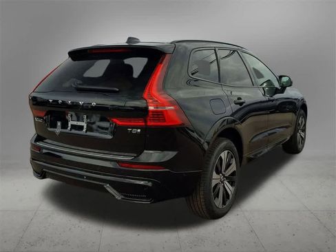 Used 2025 Volvo XC60 T8 Plus w/ Protection Package Premier image 6