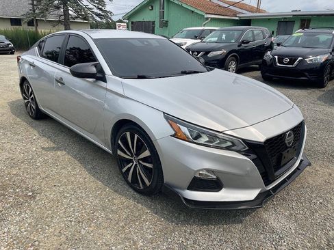 Used 2021 Nissan Altima 2.5 SR FWD image 4
