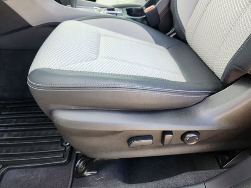 Used 2023 Subaru Forester Premium image 11