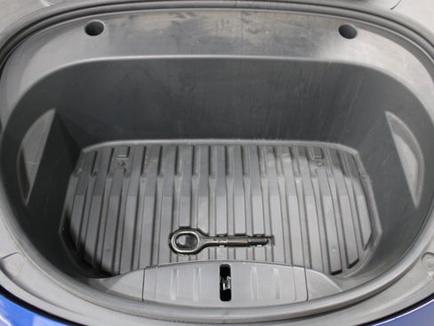 Used 2022 Tesla Model 3 Performance AWD/4WD image 32