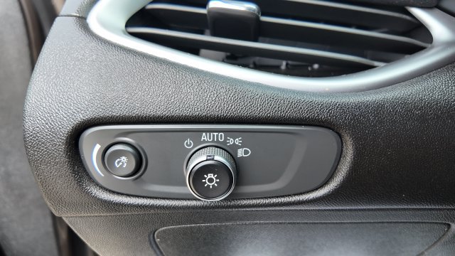 Used 2025 Chevrolet Malibu RS FWD image 20