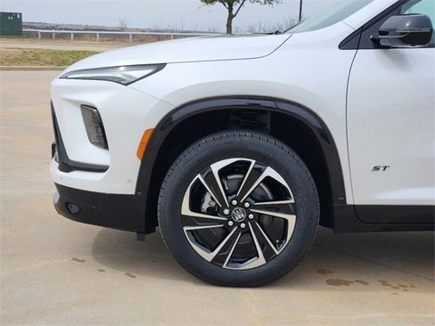 New 2025 Buick Enclave Sport Touring w/ Super Cruise Package image 8