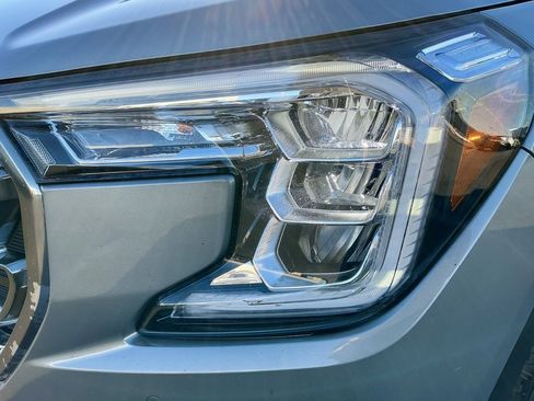 Used 2024 GMC Terrain AT4 w/ Infotainment Package II image 10