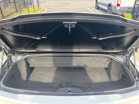 Used 2019 Chevrolet Corvette Stingray Convertible RWD image 25